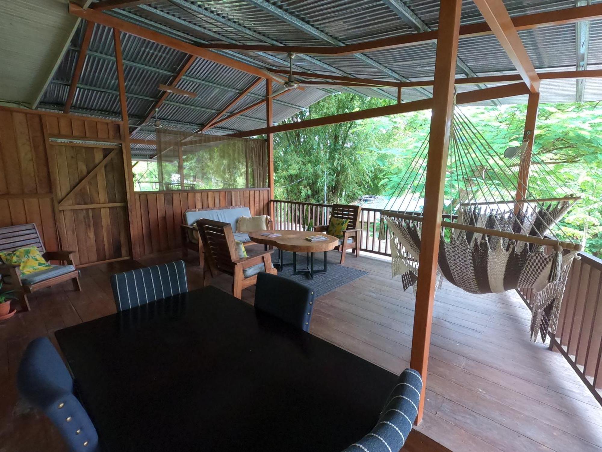 Bamboo River House And Hotel Dominical Eksteriør billede