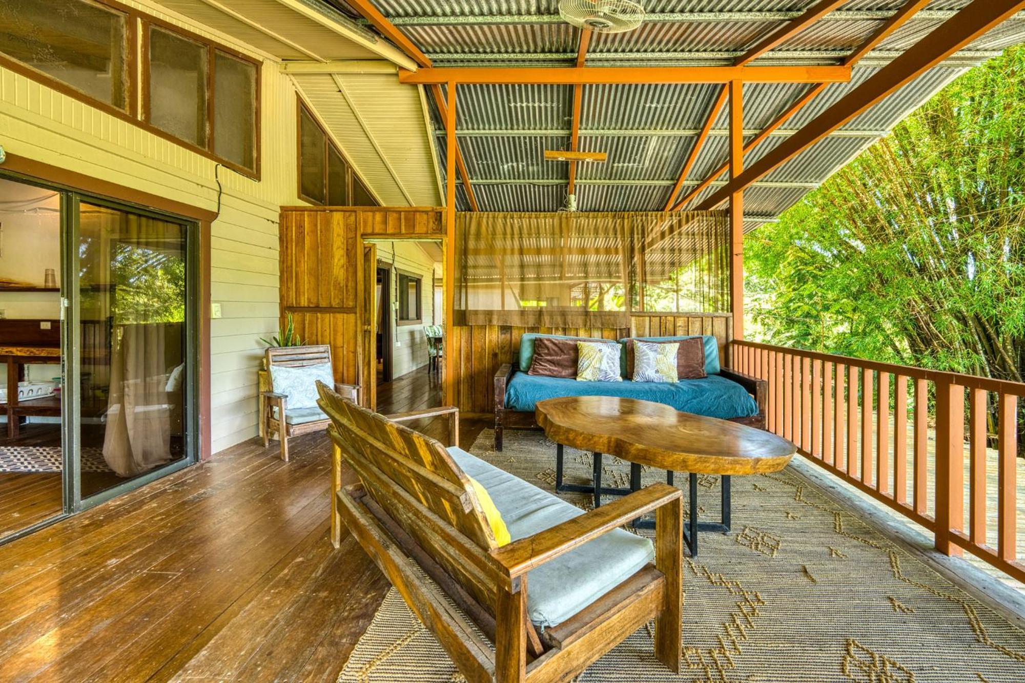 Bamboo River House And Hotel Dominical Eksteriør billede