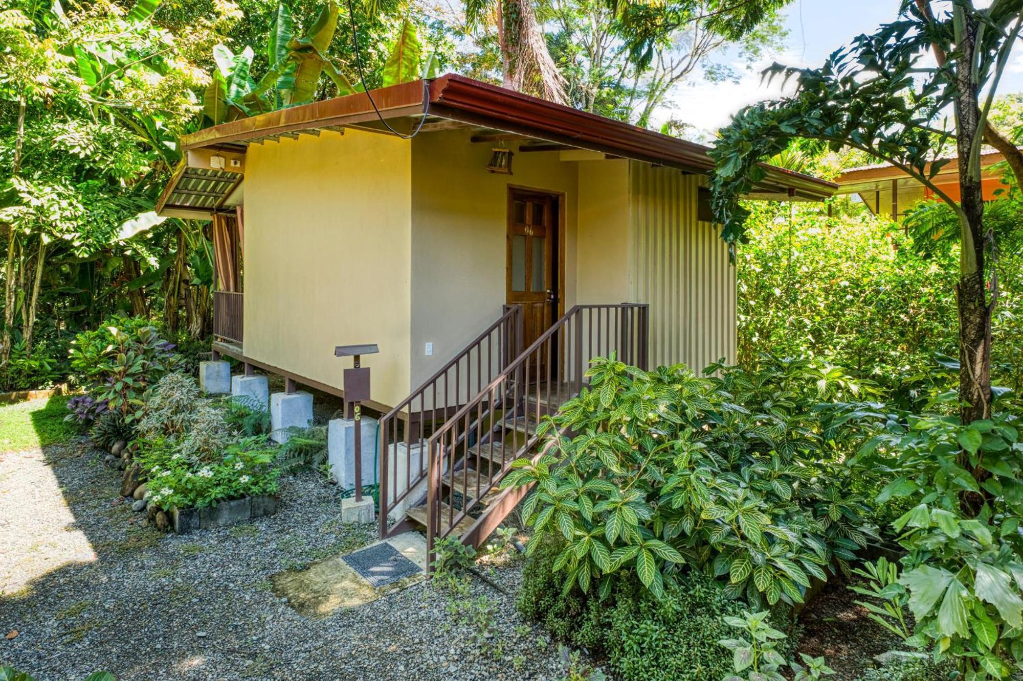Bamboo River House And Hotel Dominical Eksteriør billede